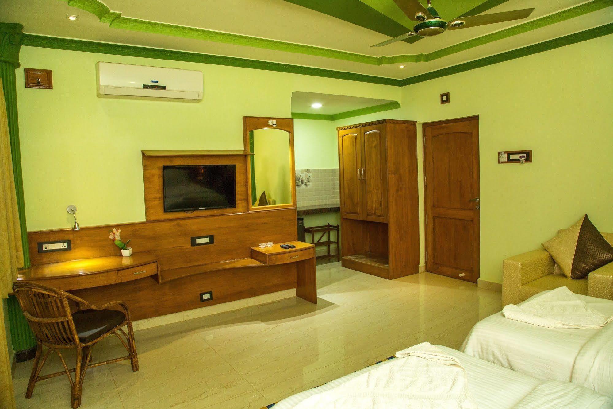 Sea View Resort Patnem Beach Exteriör bild
